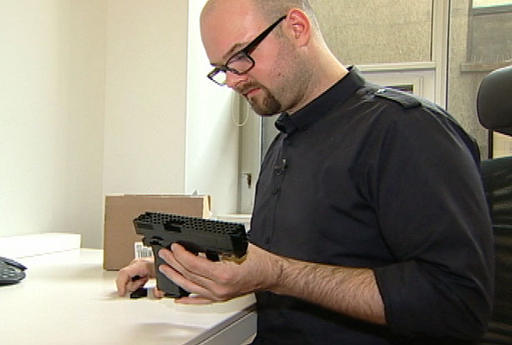 Канадский спецназ обезвредил дизайнера с игрушечным пистолетом